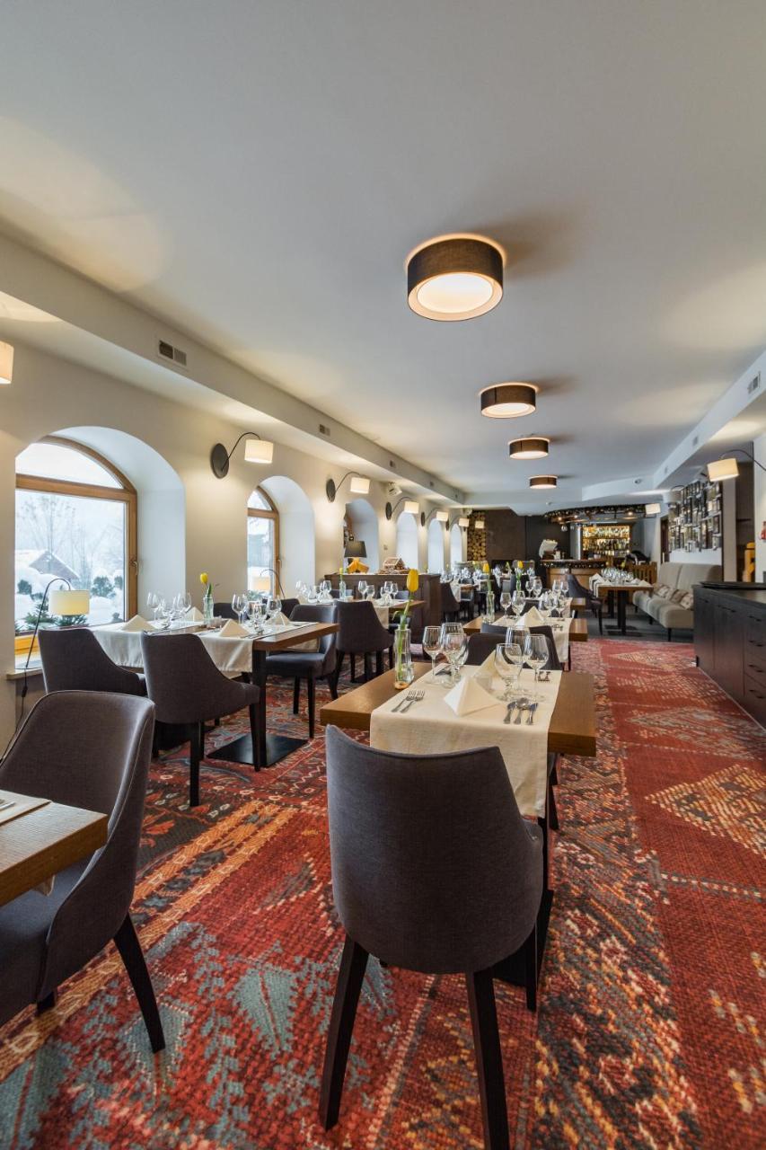 Hotel Batory Щавниця Екстер'єр фото